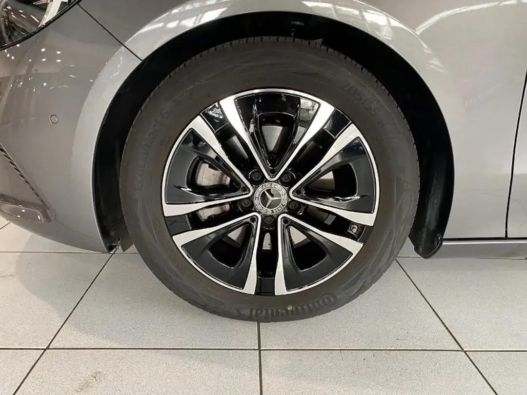 Mercedes-Benz B 180 - Thumbnail 5