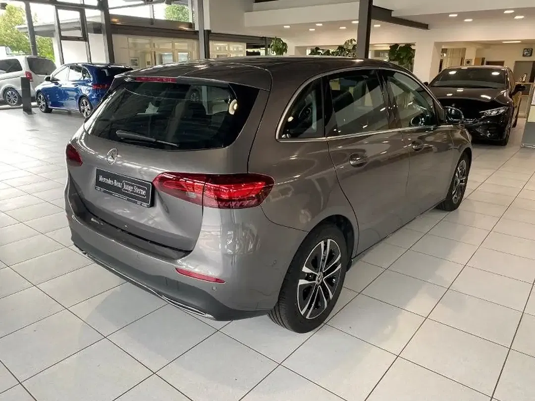 Mercedes-Benz B 180 - Thumbnail 6