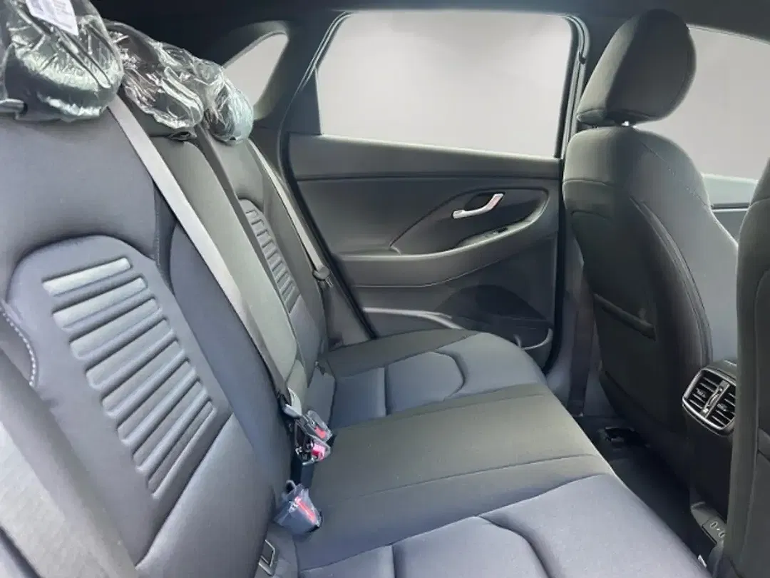 Hyundai i30 - Thumbnail 13