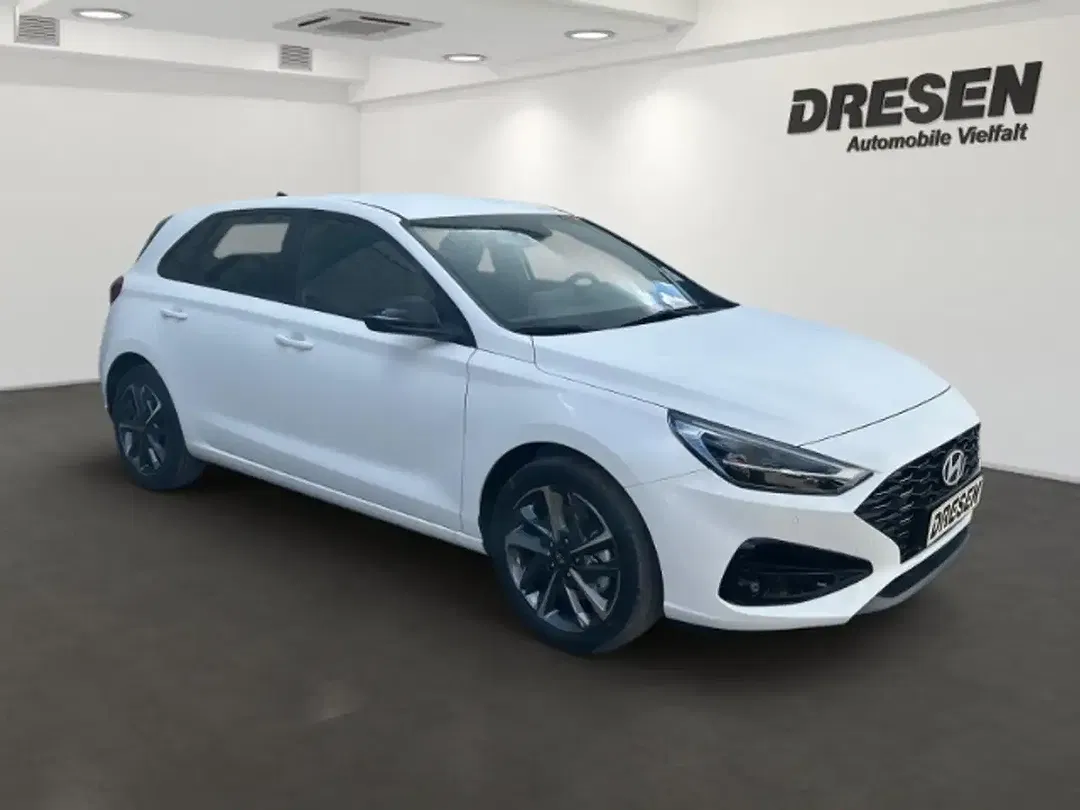 Hyundai i30 - Thumbnail 2