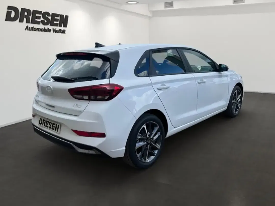 Hyundai i30 - Thumbnail 3