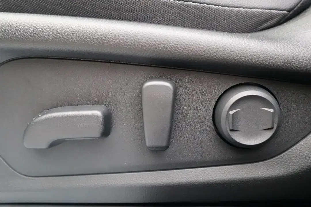 Subaru Crosstrek - Thumbnail 10