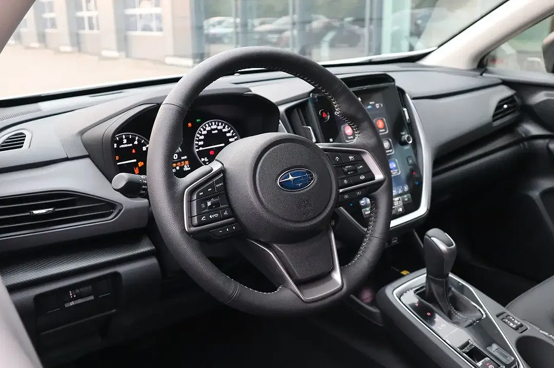 Subaru Crosstrek - Thumbnail 12