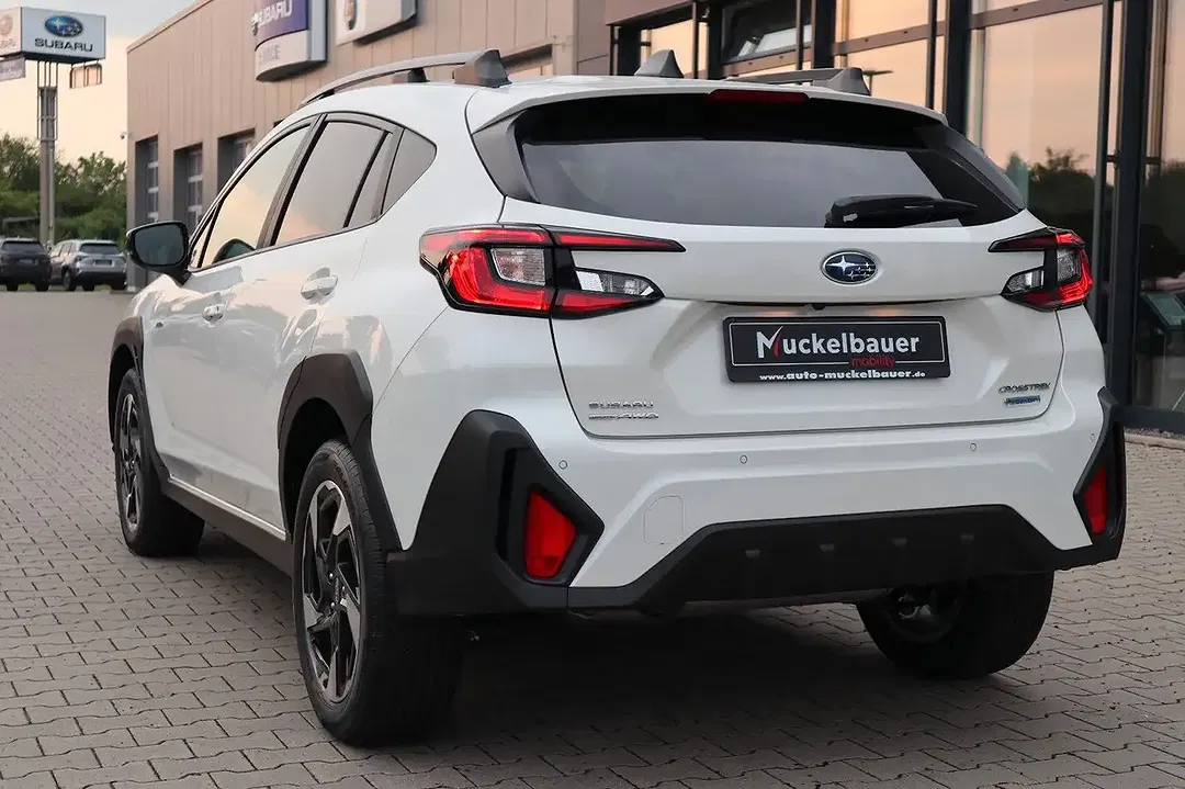 Subaru Crosstrek - Thumbnail 5