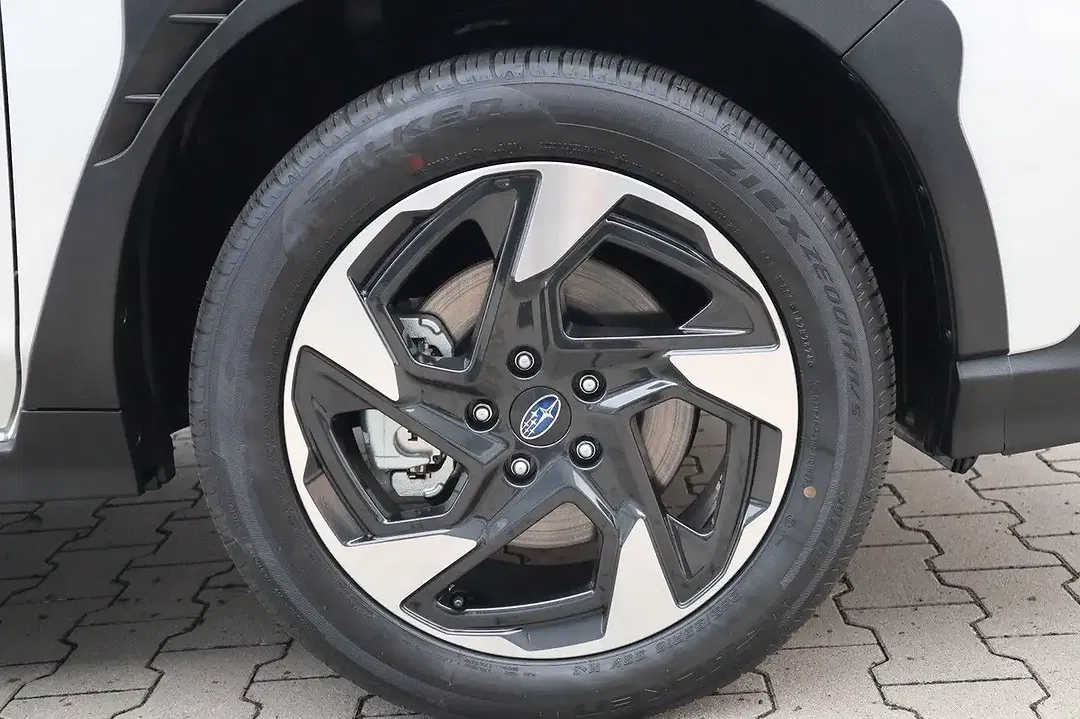 Subaru Crosstrek - Thumbnail 8
