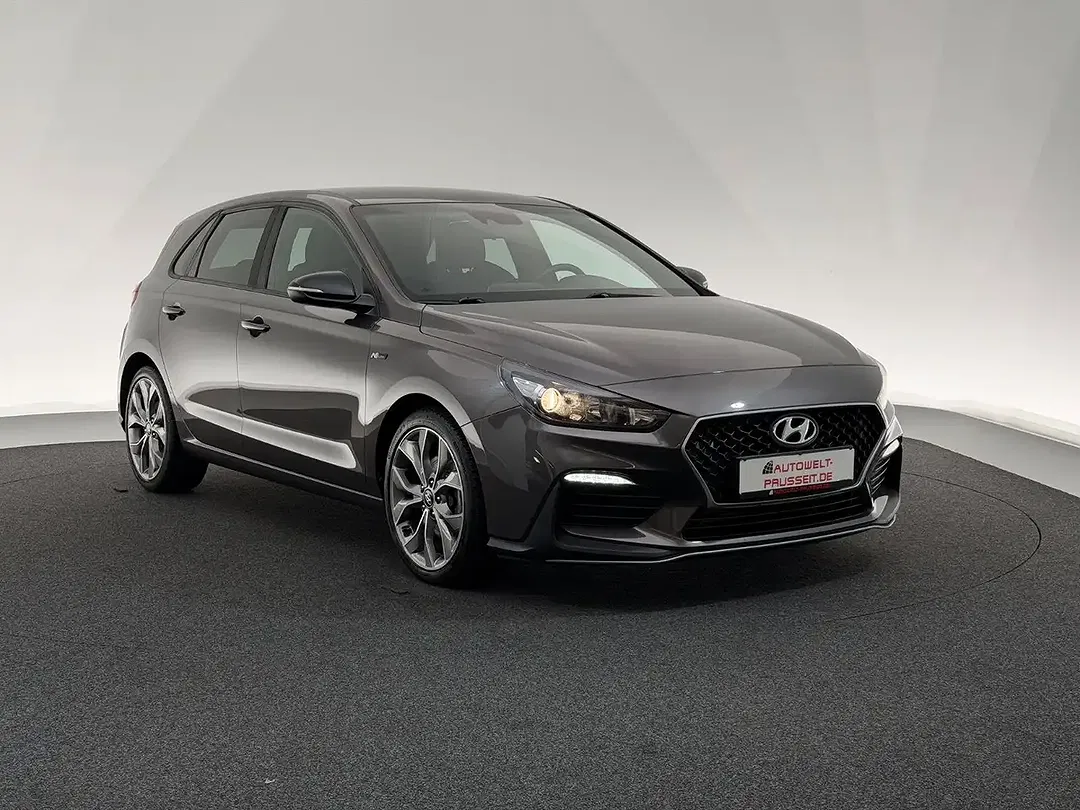 Hyundai i30 - Thumbnail 1