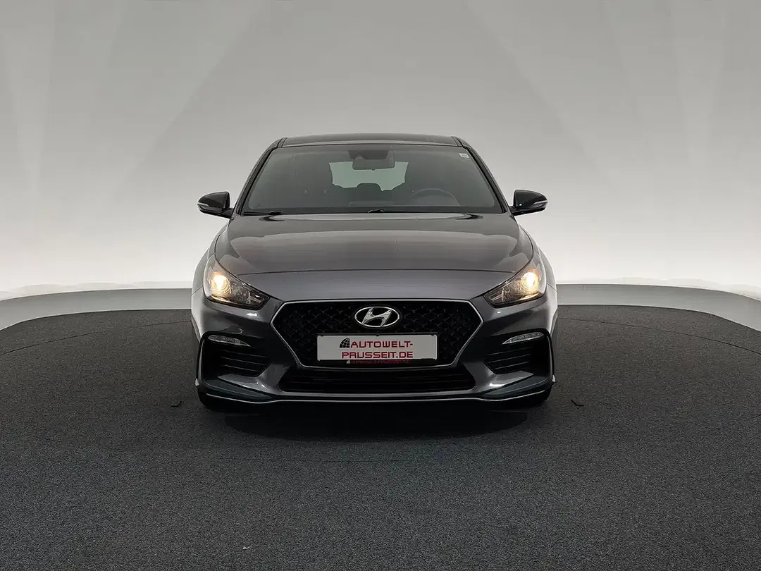 Hyundai i30 - Thumbnail 2