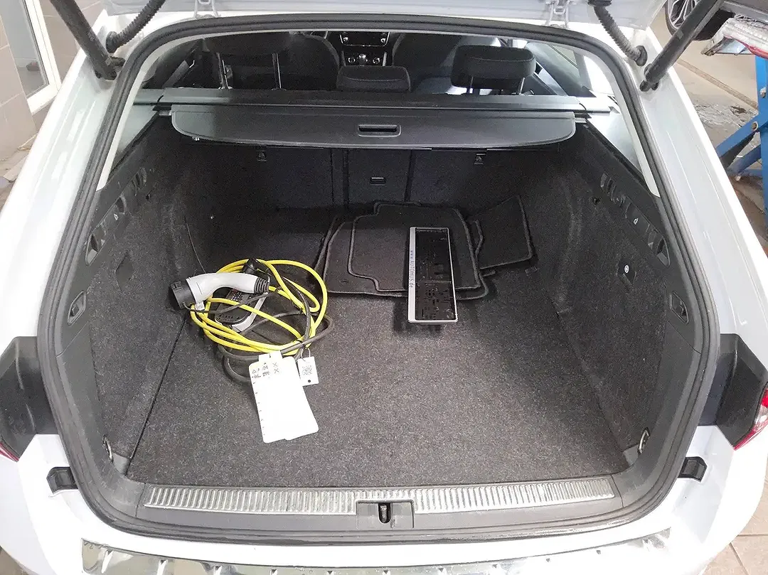 Skoda Superb - Thumbnail 11