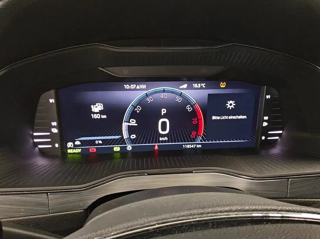 Skoda Superb - Thumbnail 6