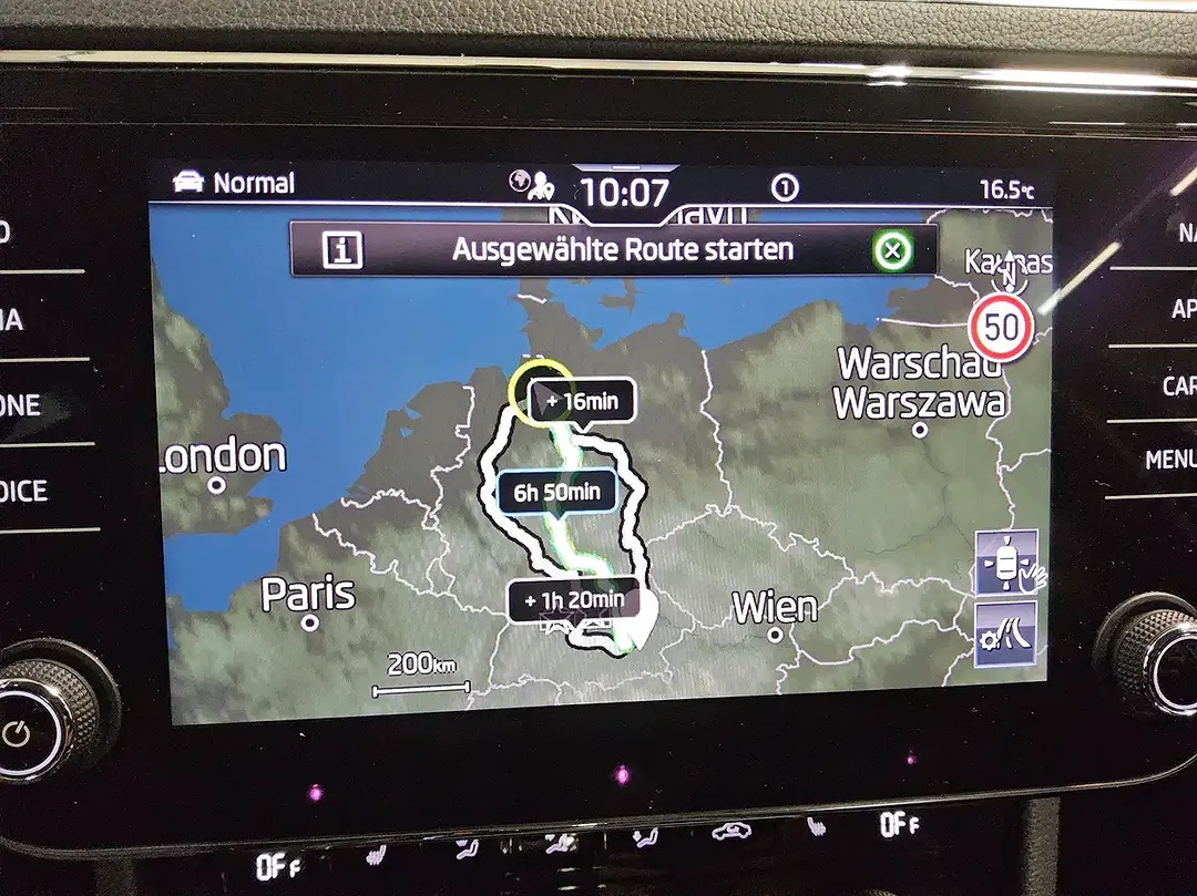 Skoda Superb - Thumbnail 7