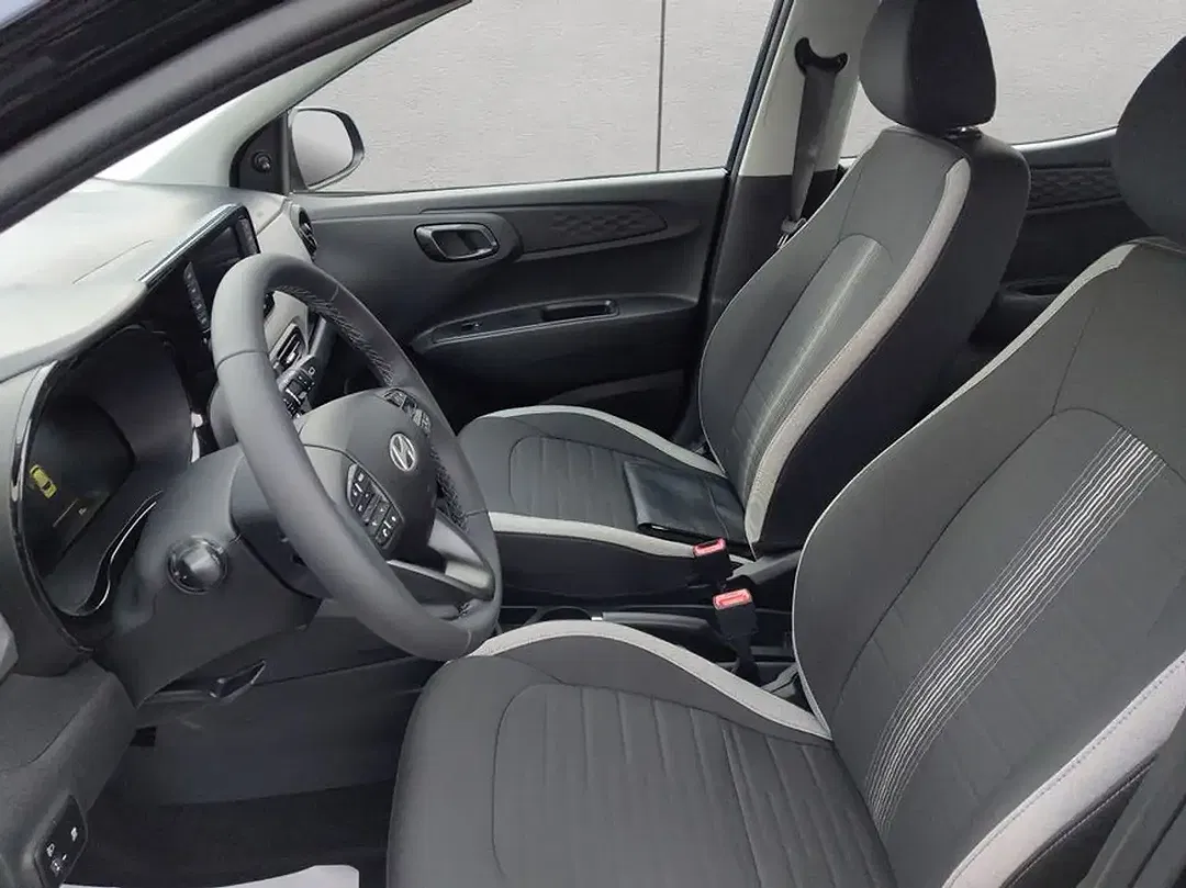 Hyundai i10 - Thumbnail 9