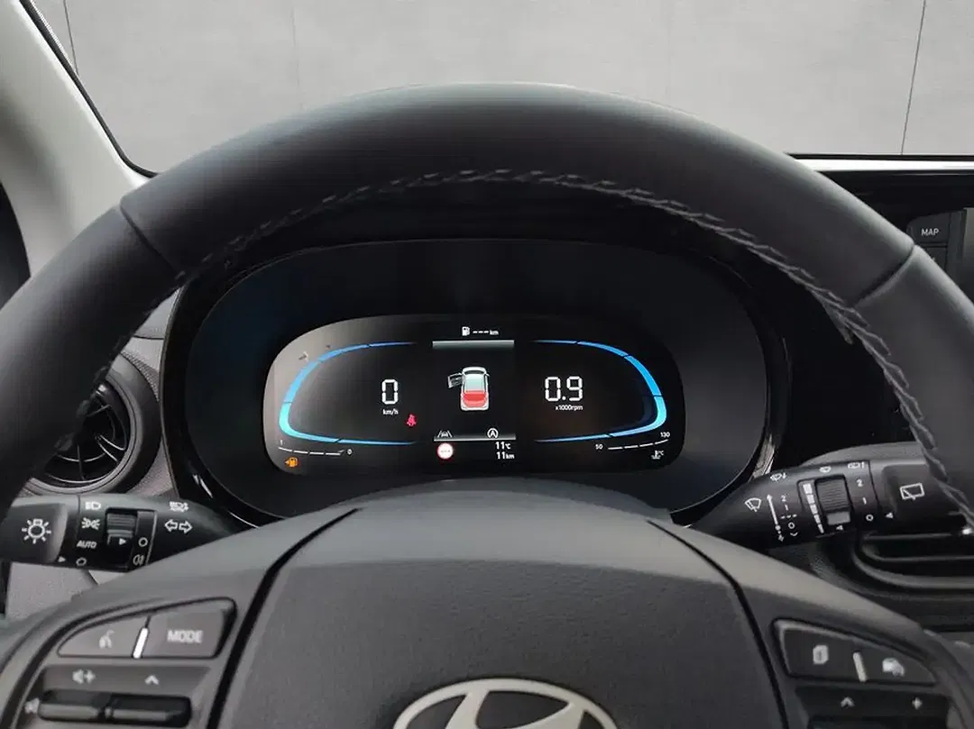 Hyundai i10 - Thumbnail 11