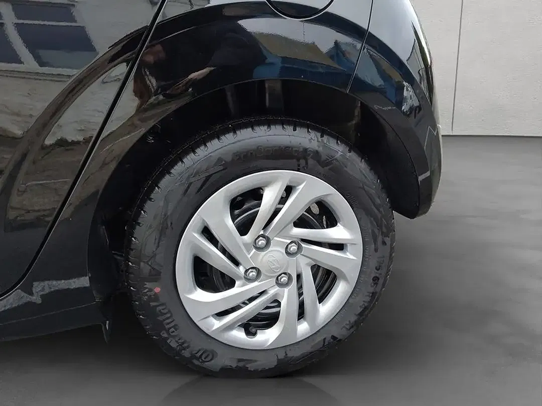Hyundai i10 - Thumbnail 23