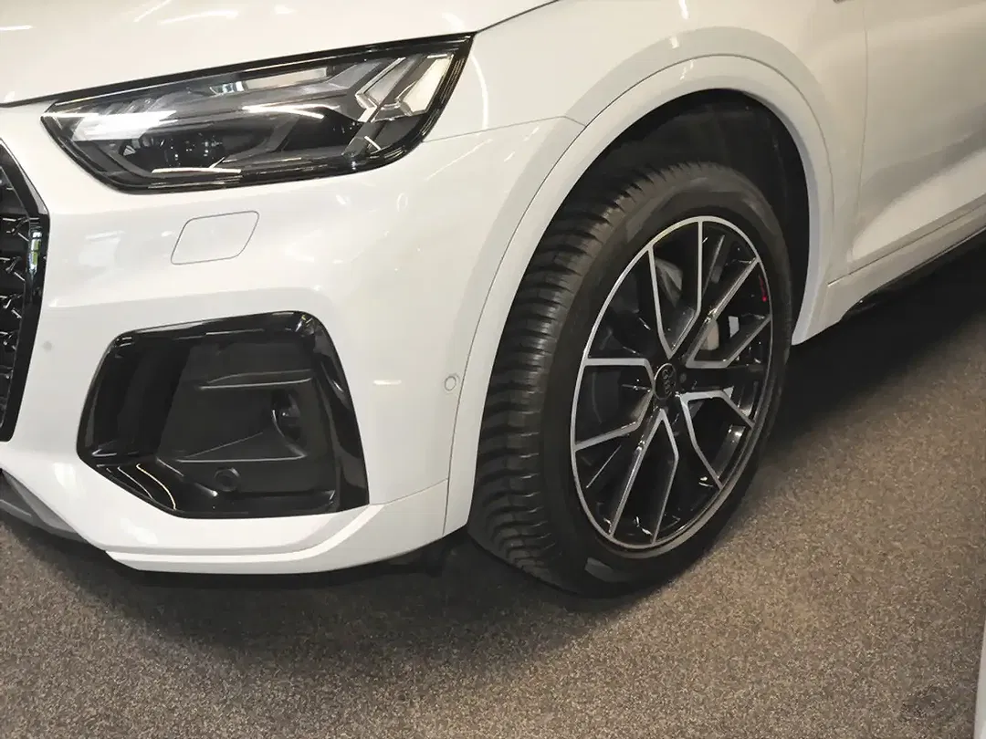 Audi Q5 - Thumbnail 4