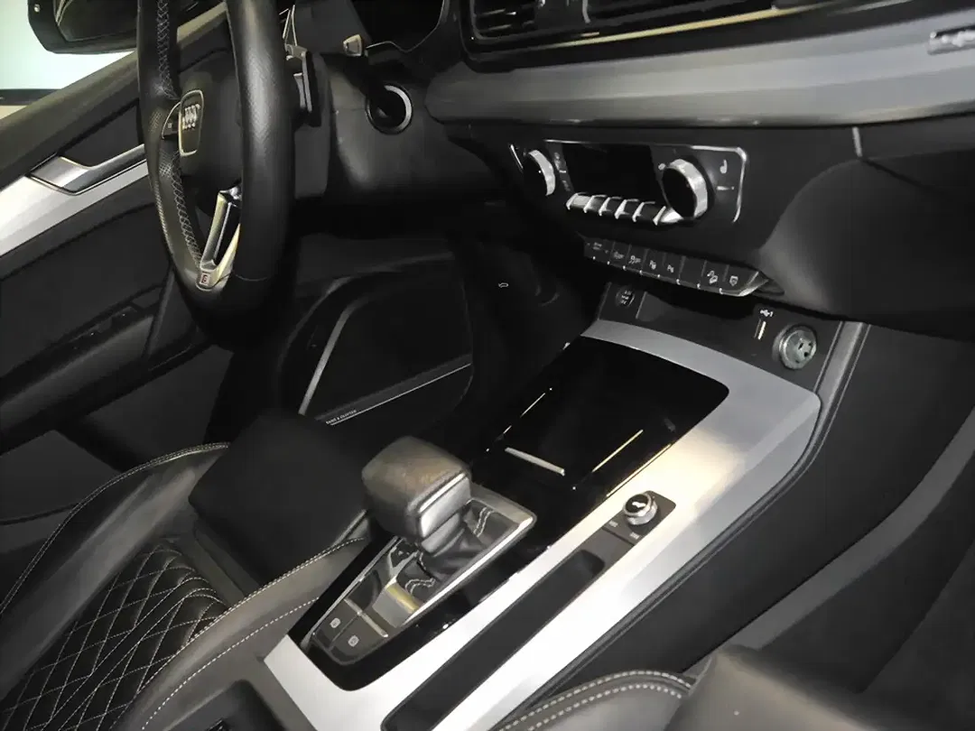 Audi Q5 - Thumbnail 6