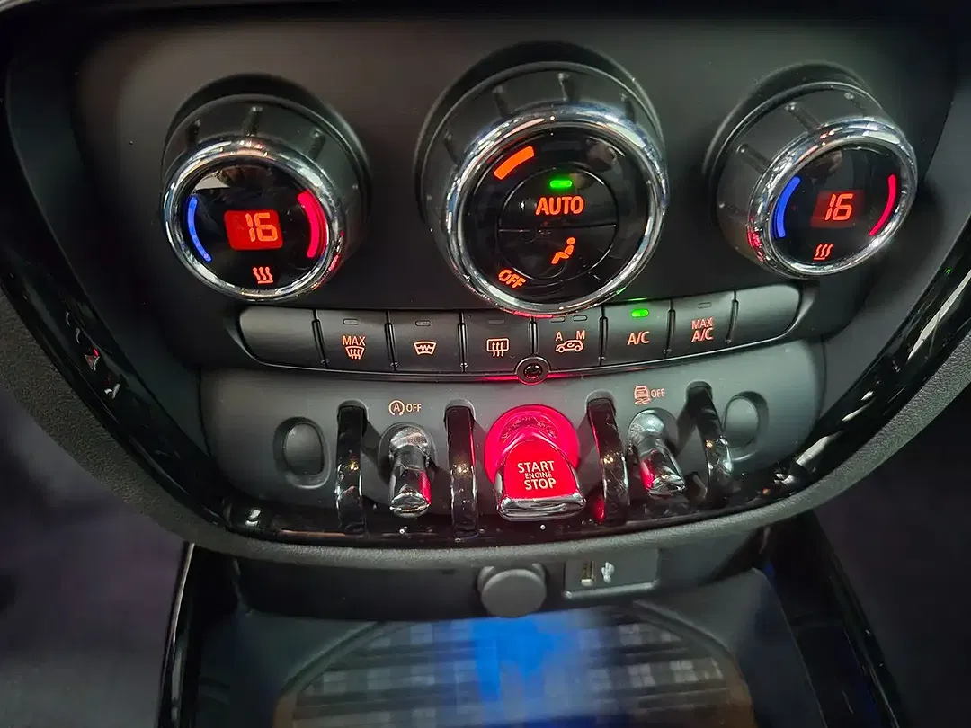 MINI Cooper Clubman - Thumbnail 12