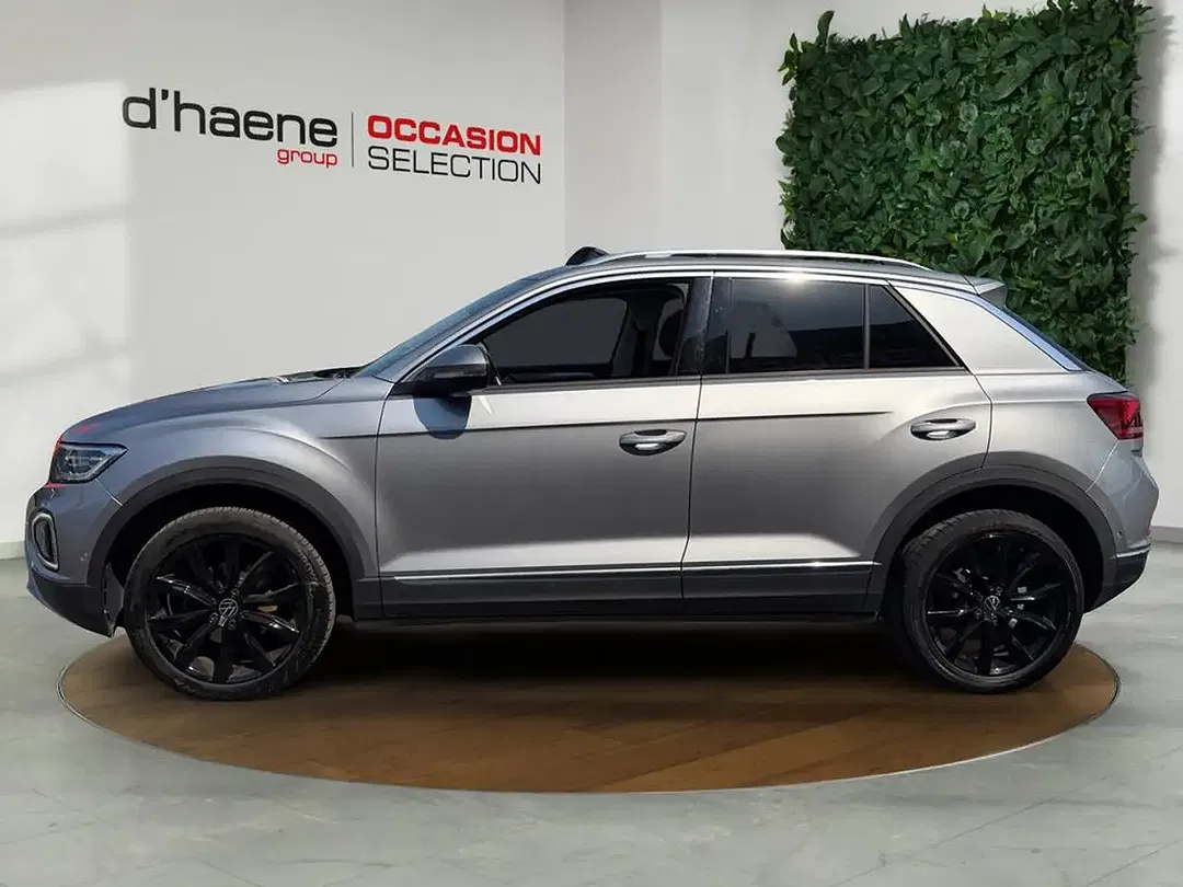 Volkswagen T-Roc - Thumbnail 13