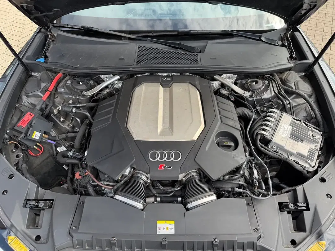 Audi RS6 - Thumbnail 15
