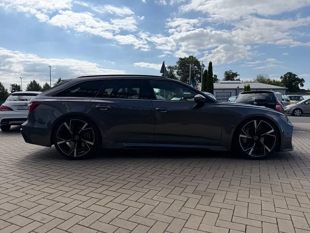 Audi RS6 - Thumbnail 6