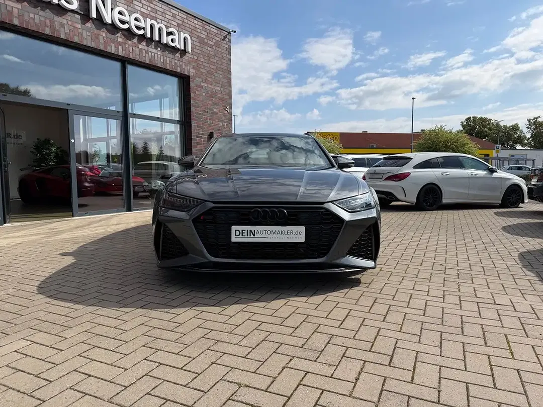 Audi RS6 - Thumbnail 8