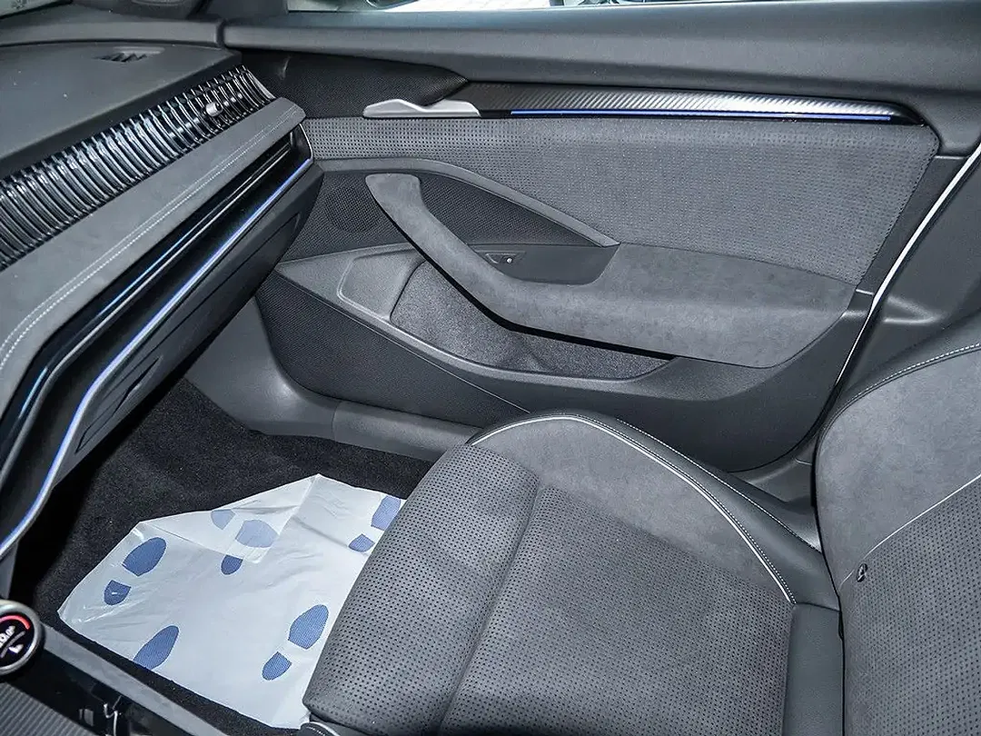 Skoda Superb - Thumbnail 11