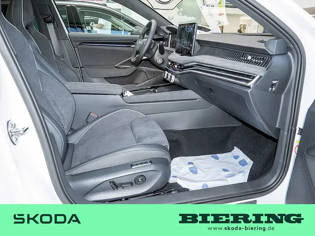 Skoda Superb - Thumbnail 2