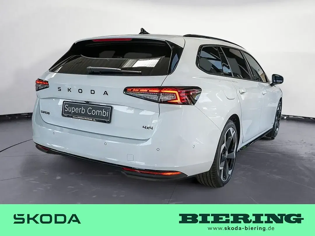 Skoda Superb - Thumbnail 3