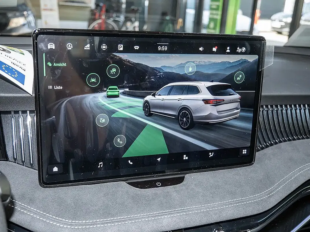Skoda Superb - Thumbnail 9