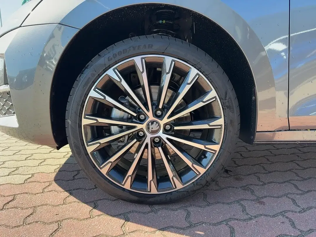 Skoda Octavia - Thumbnail 14