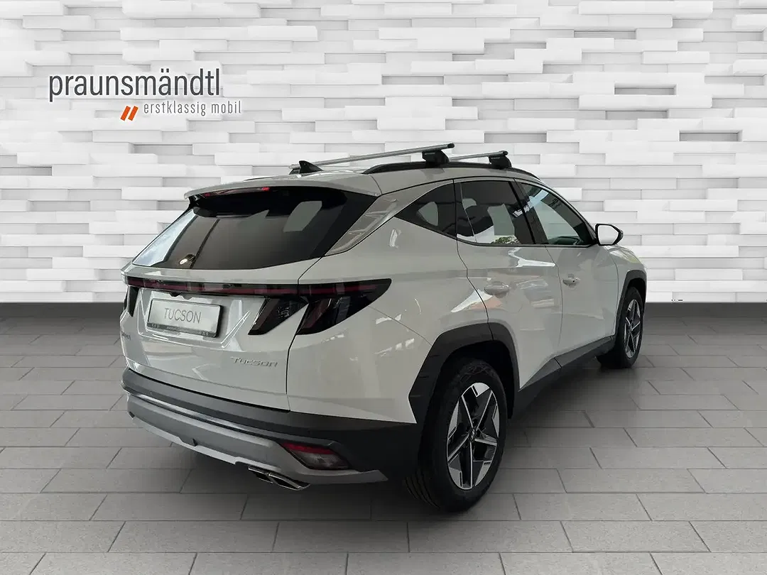Hyundai TUCSON - Thumbnail 3