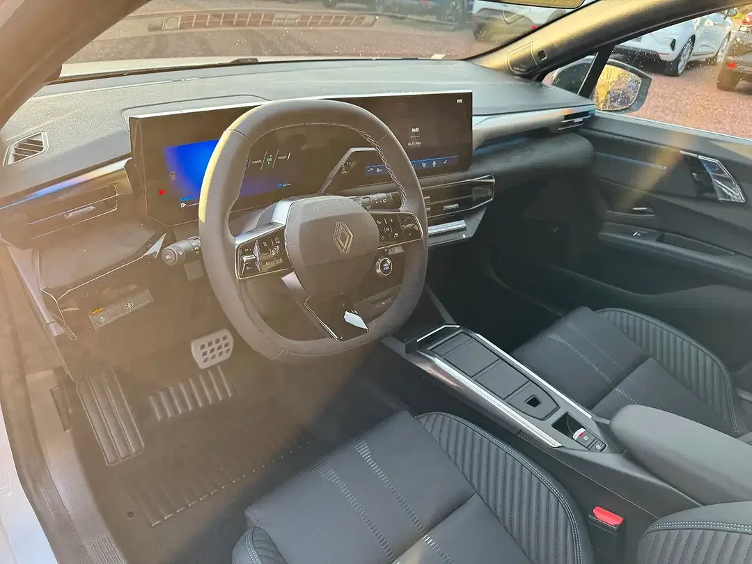 Renault Clio - Thumbnail 16