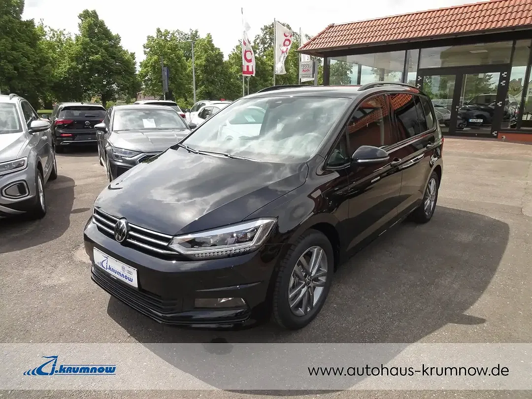 Volkswagen Touran - Thumbnail 3