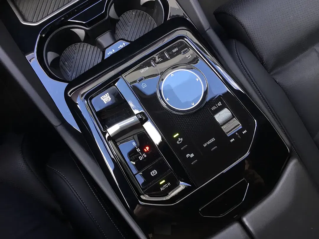BMW 520 - Thumbnail 9