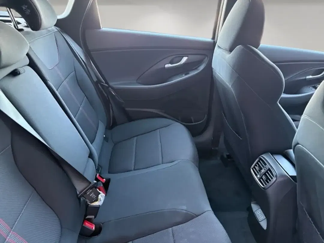 Hyundai i30 - Thumbnail 12
