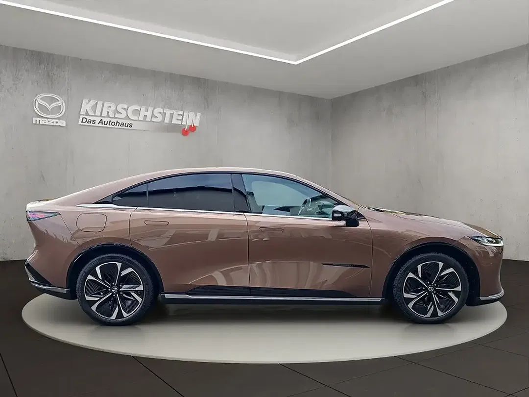 Mazda 6e - Thumbnail 6