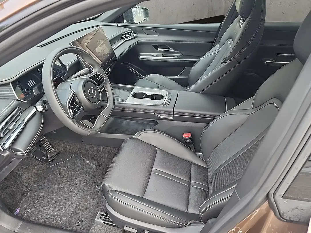 Mazda 6e - Thumbnail 9
