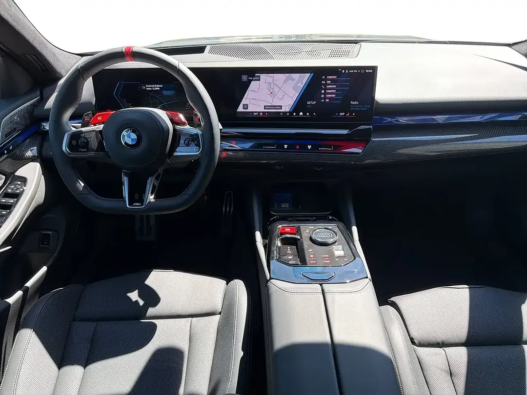 BMW M5 - Thumbnail 11