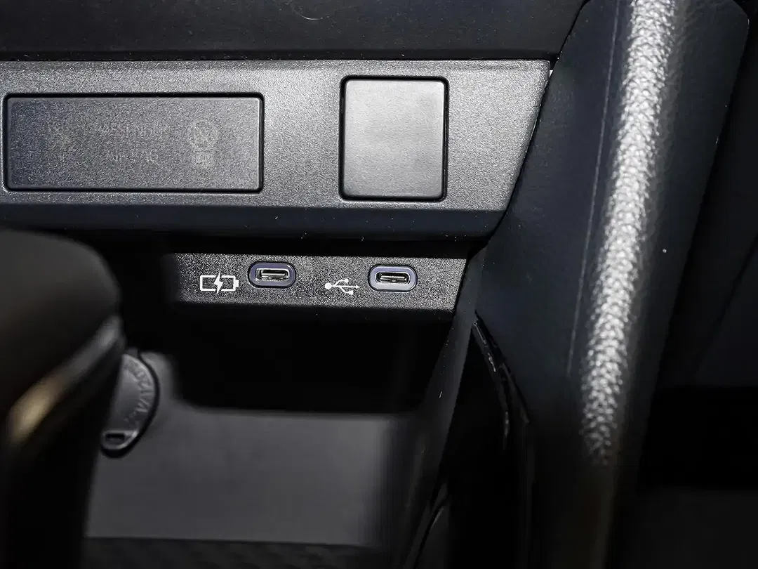Toyota Yaris - Thumbnail 12