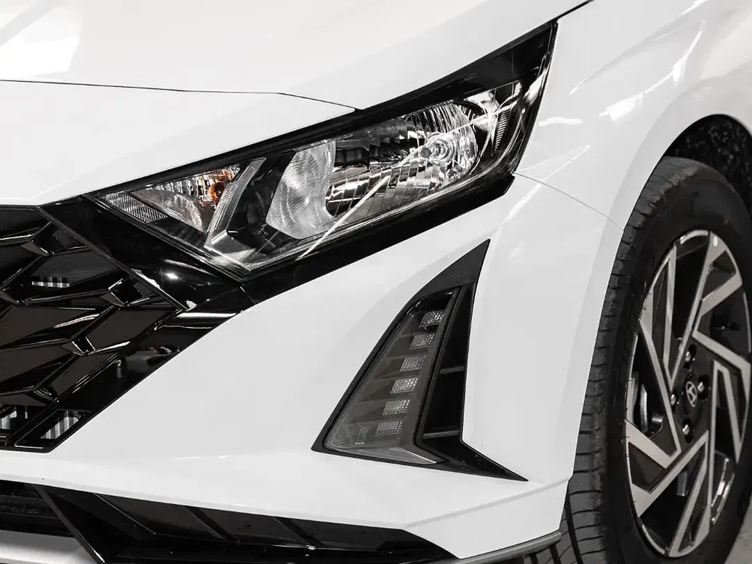 Hyundai i20 - Thumbnail 3