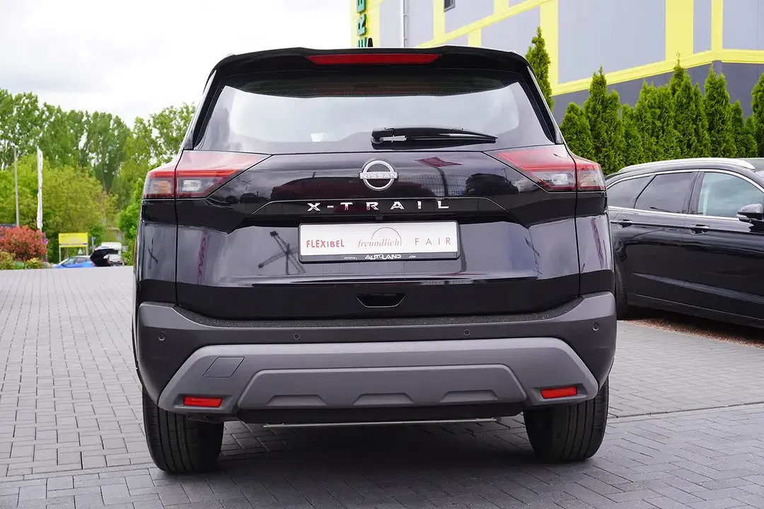 Nissan X-Trail - Thumbnail 3