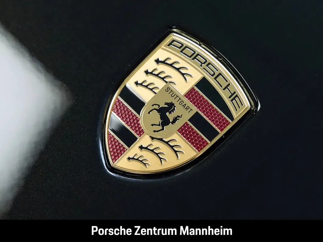 Porsche 992 - Thumbnail 12