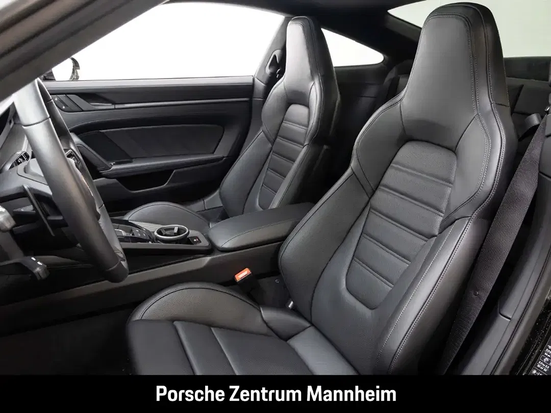 Porsche 992 - Thumbnail 5