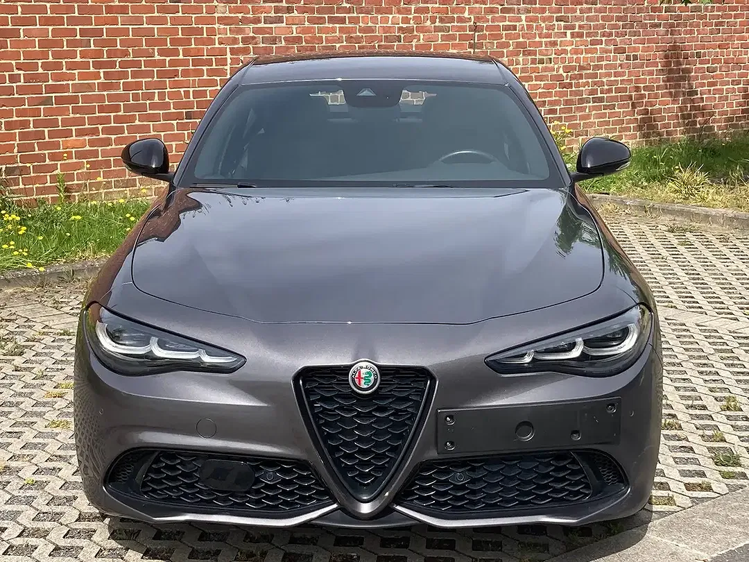 Alfa Romeo Giulia - Thumbnail 3