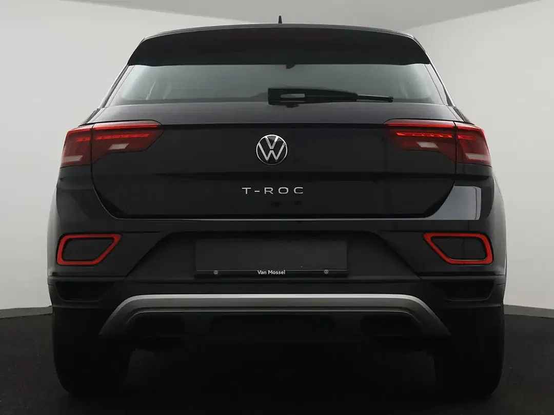 Volkswagen T-Roc - Thumbnail 4