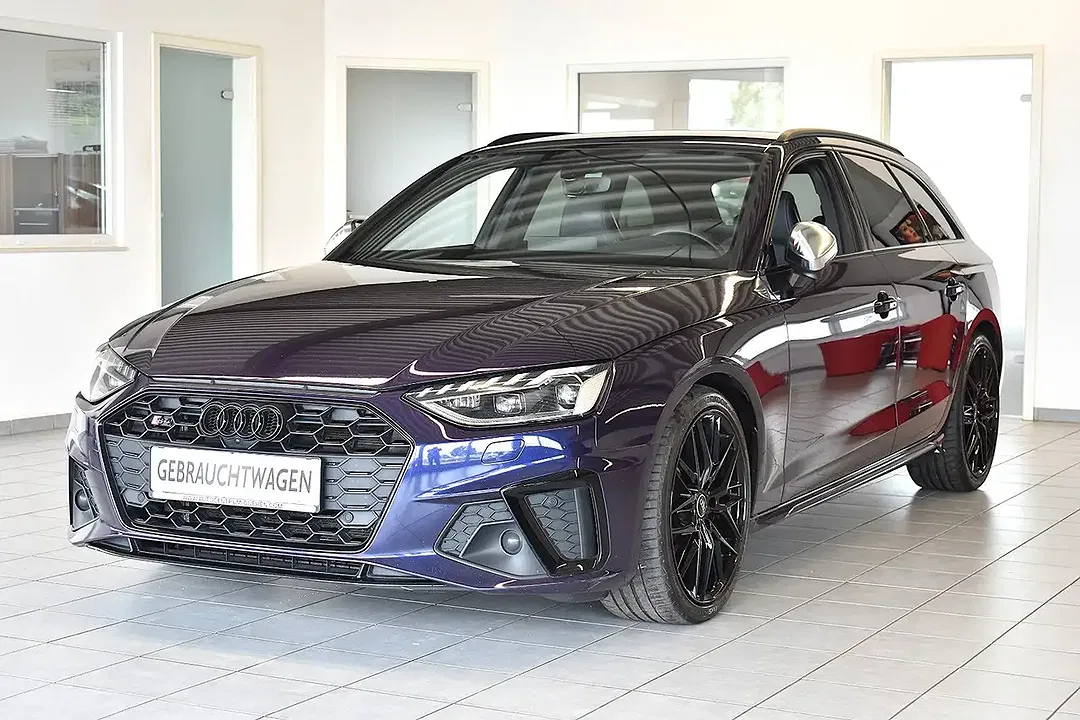 Audi S4 - Thumbnail 3