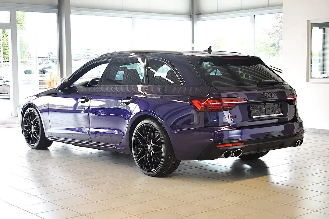Audi S4 - Thumbnail 5