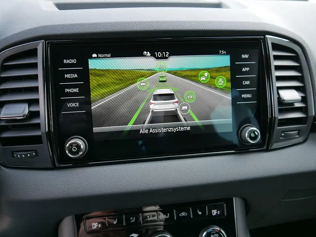Skoda Karoq - Thumbnail 15