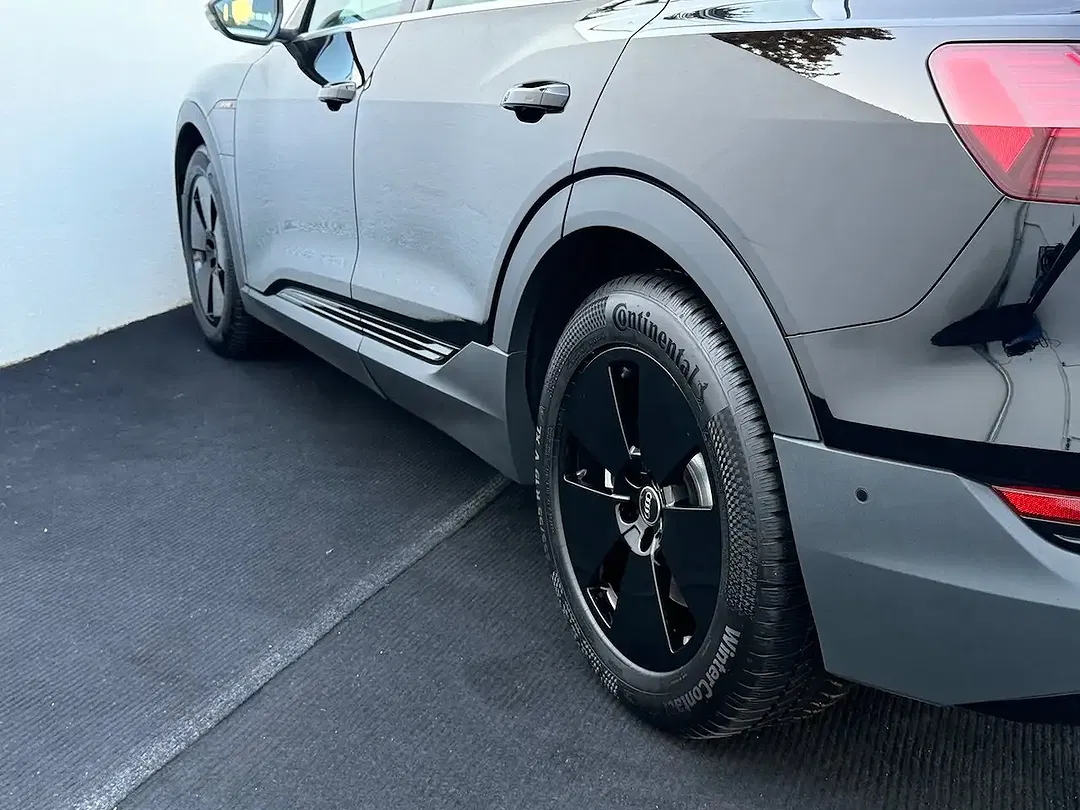 Audi e-tron - Thumbnail 5