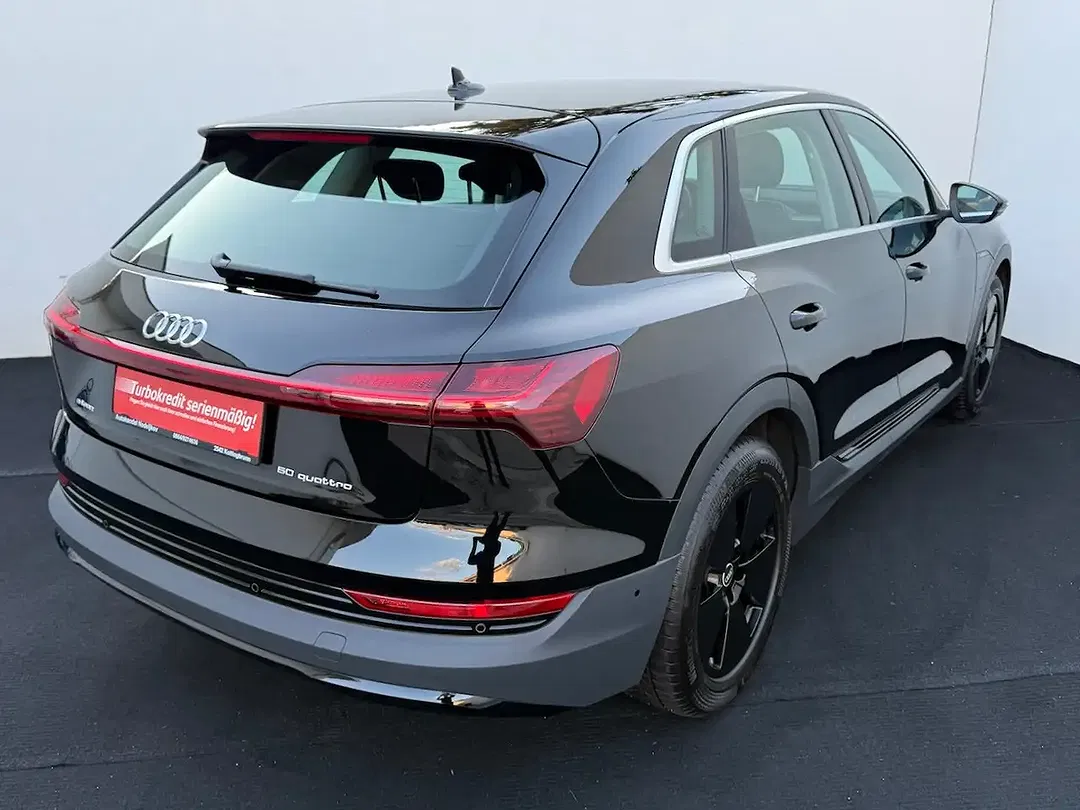 Audi e-tron - Thumbnail 7