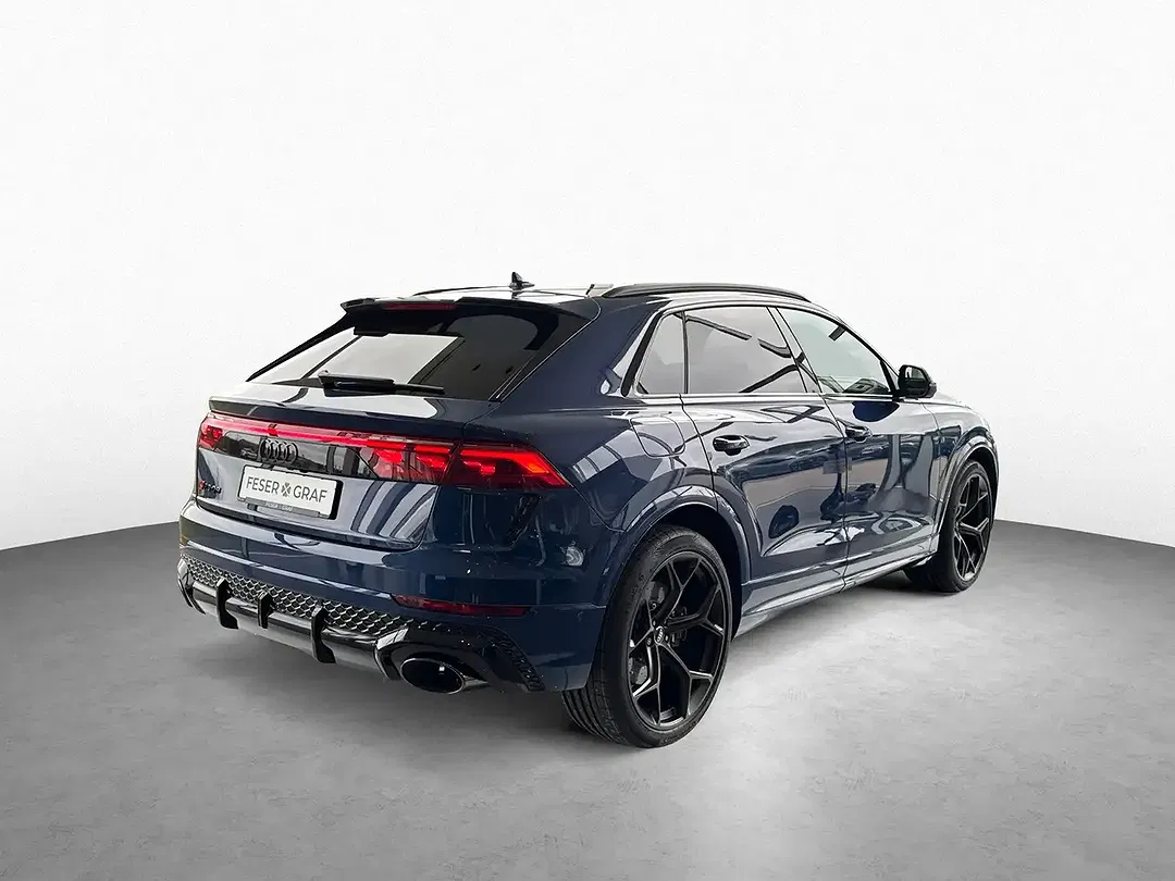 Audi RS Q8 - Thumbnail 5